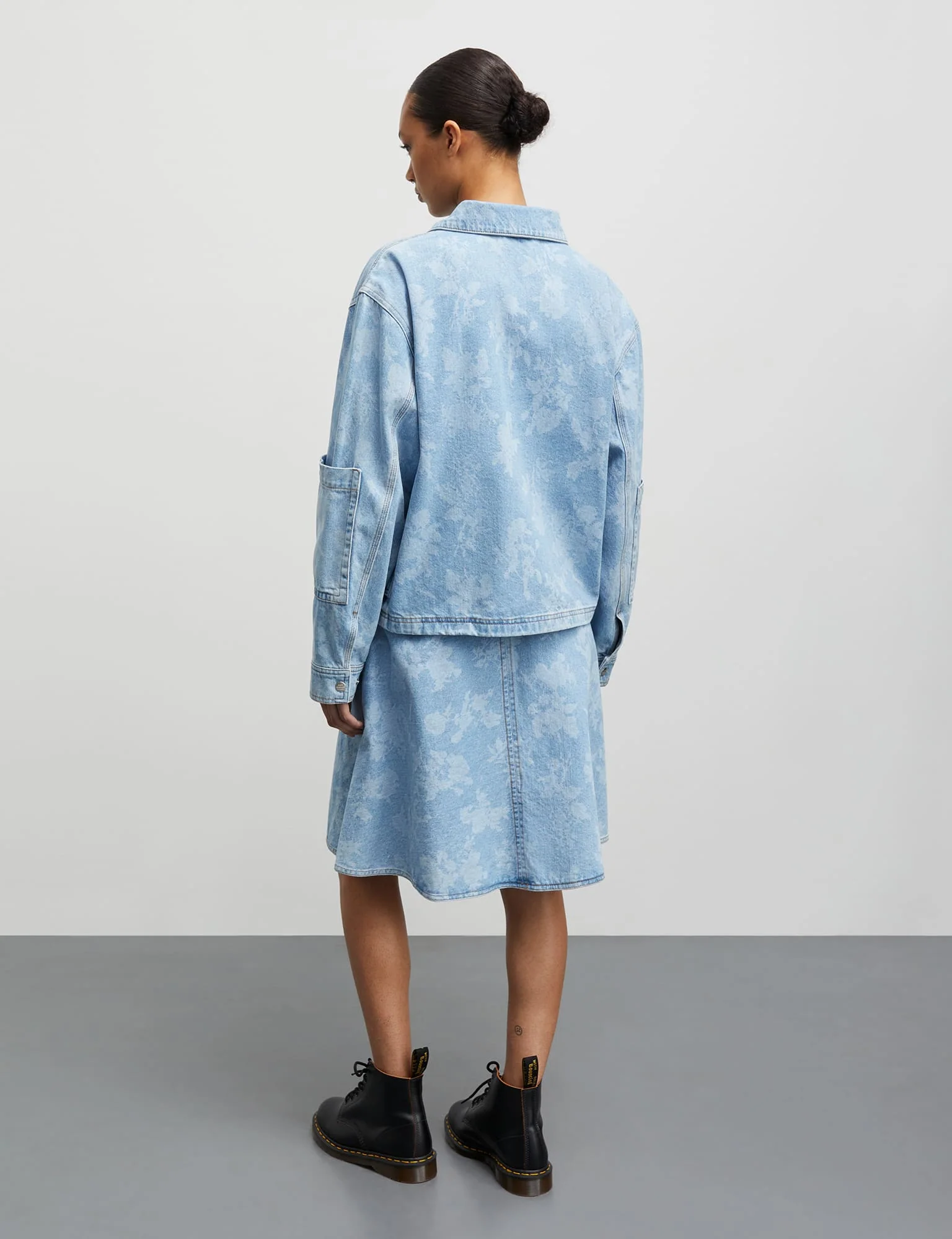 Art Denim Stelly Skirt, Light Denim/Ink Flower AOP - Image 4
