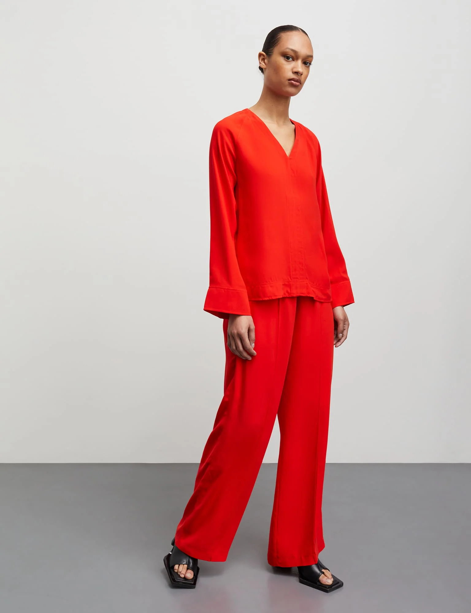 Light Crepe Harper Pants, Fiery Red - Image 2