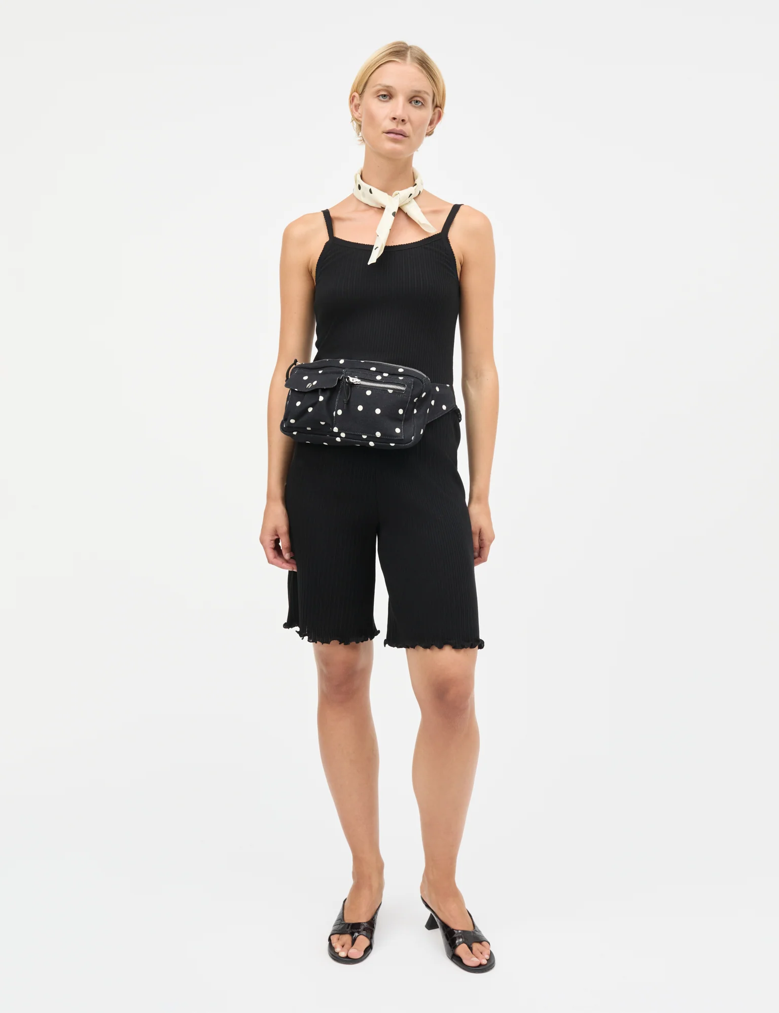 Pointella Lilly Shorts, Black - Image 2