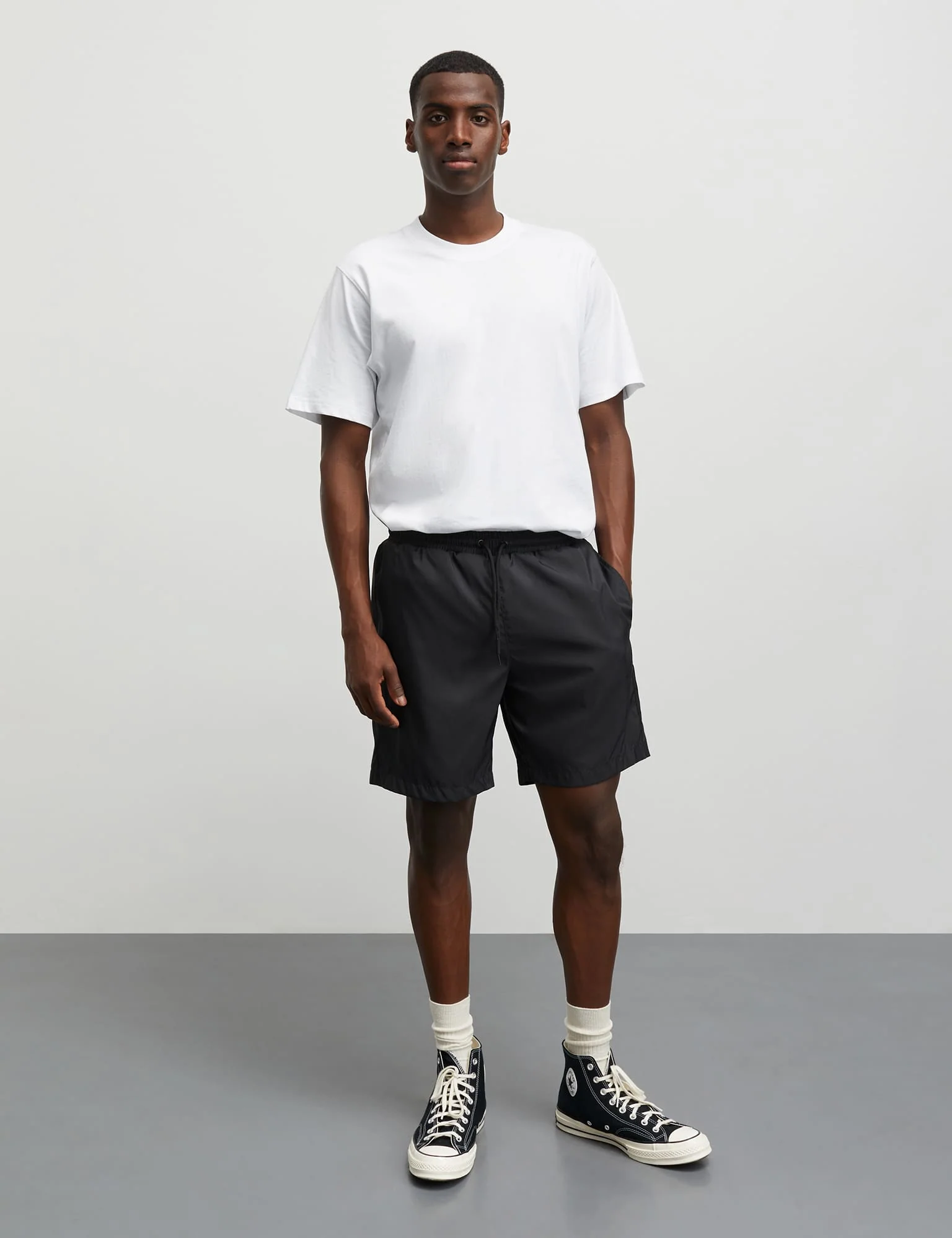 Sea Sandro Shorts, Black - Image 2