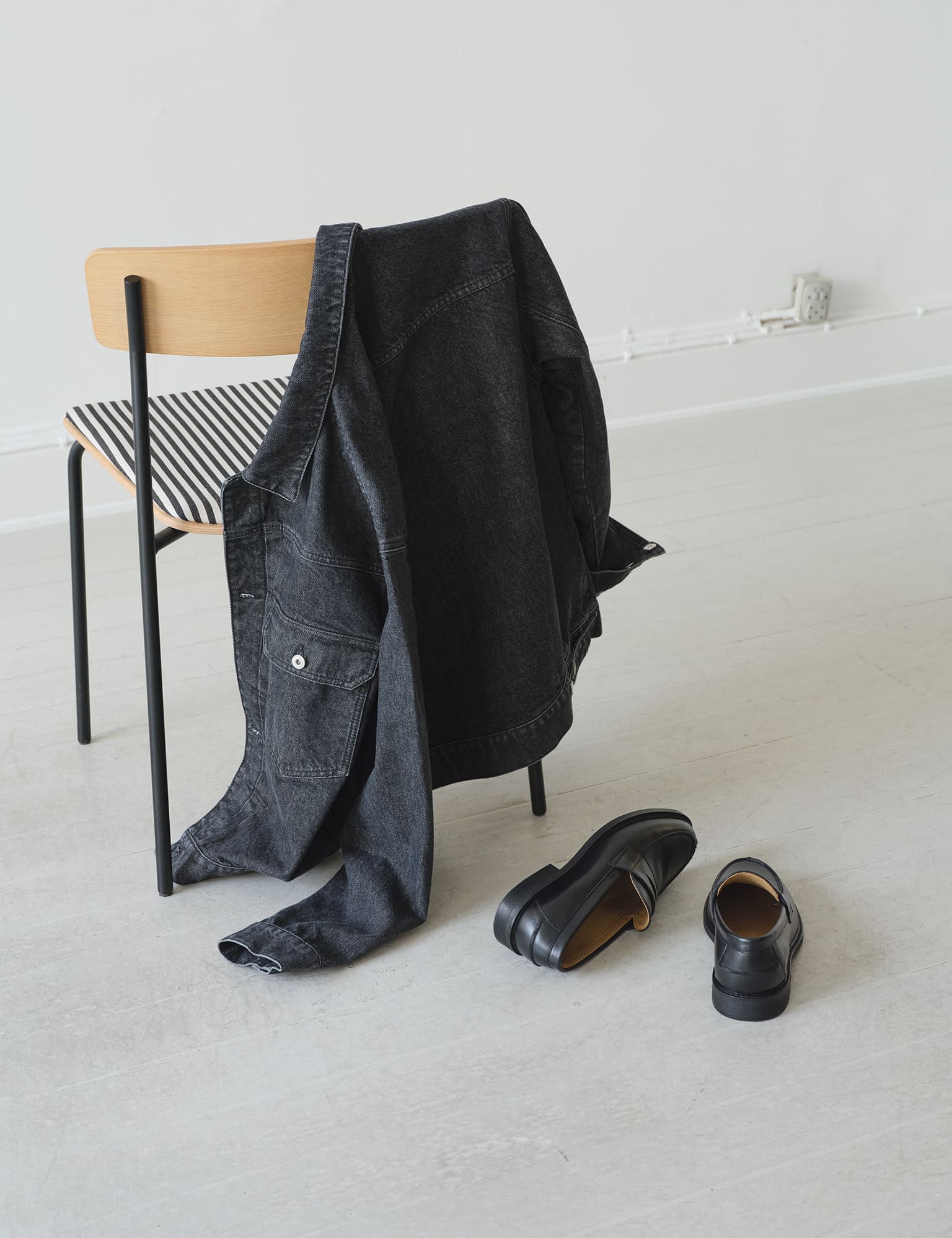 Sharp Roman Loafer, Black - Image 3