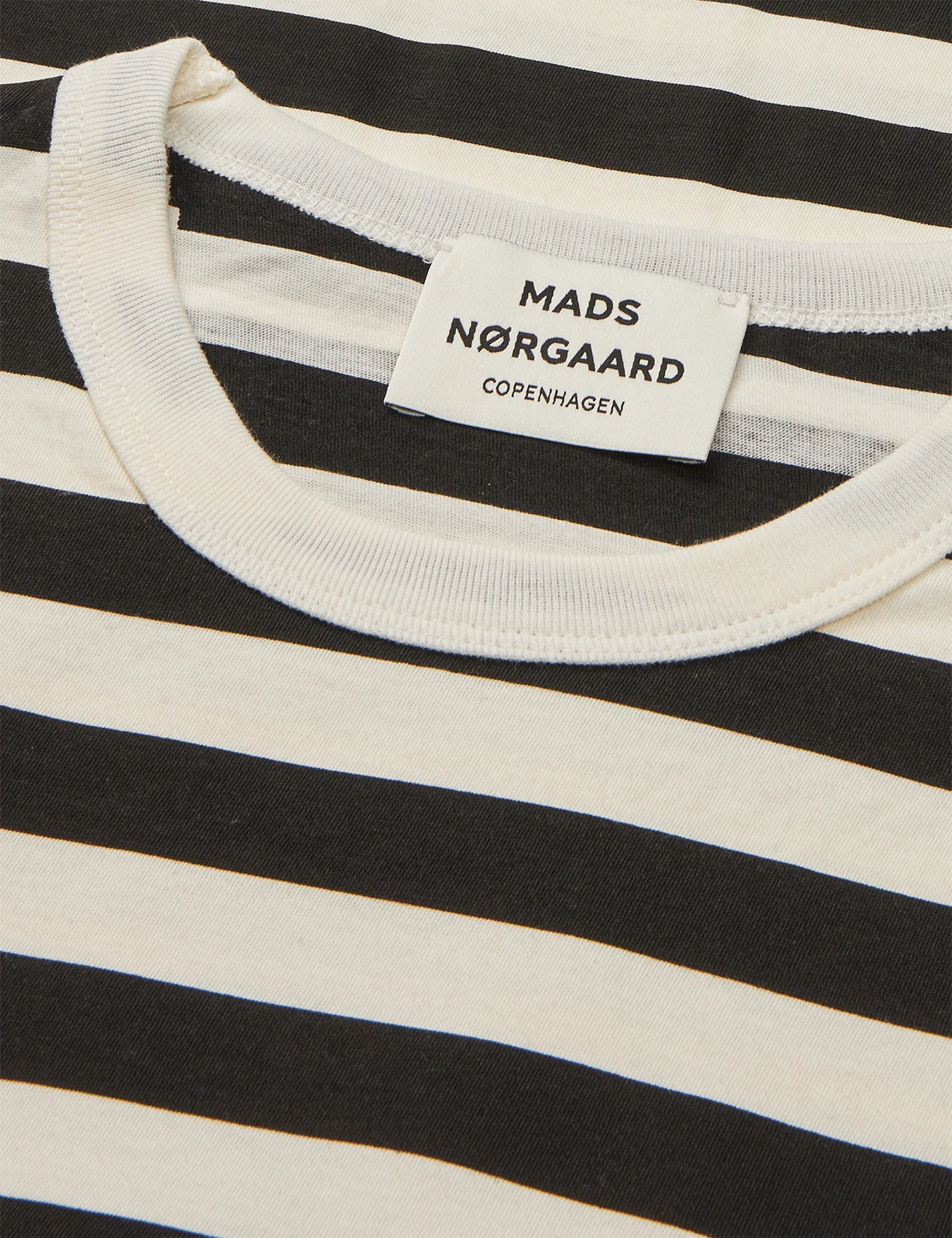 Single Cotton Grace Tee, Black/Snow White - Image 3