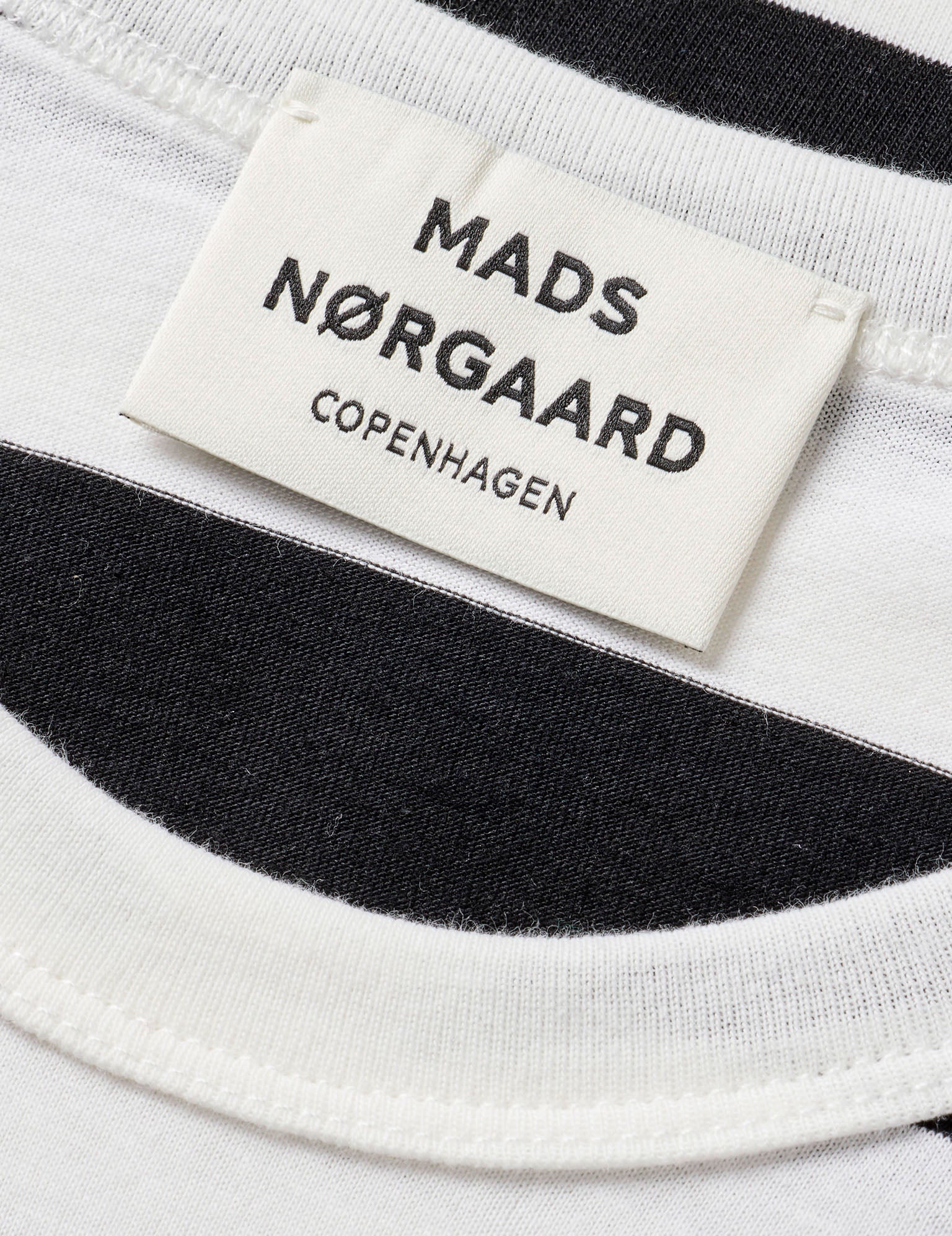 Single Cotton Grace Tee, Black/White Alyssum - Image 3