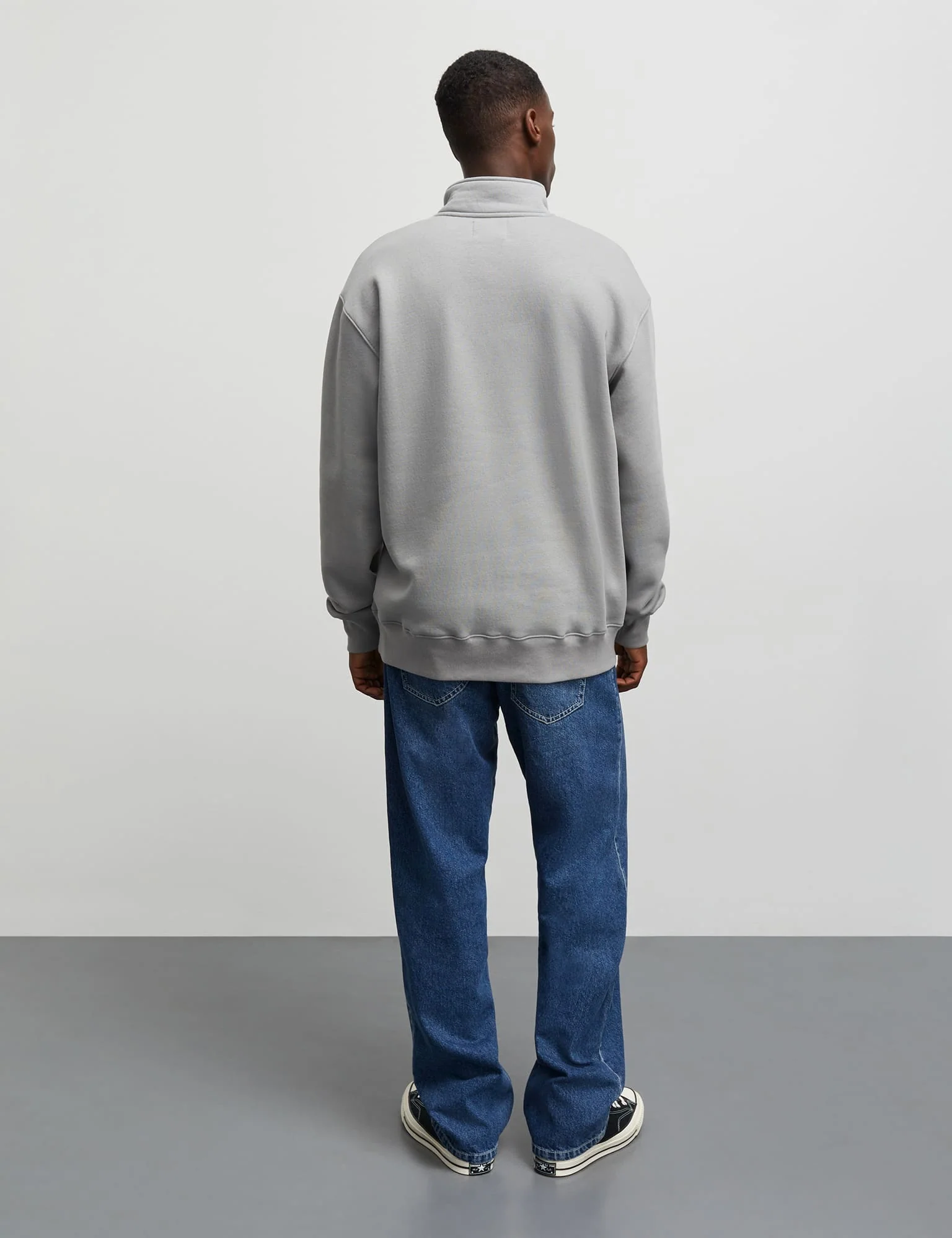 Standard Half Zip Logo Sweat, Moon Mist - Image 4